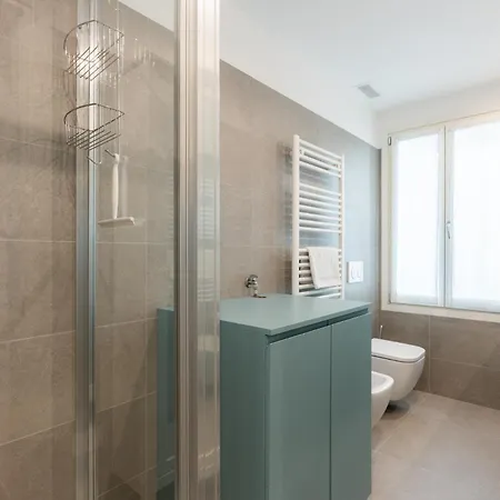 La Casa Di Mimi - The House Of Travelers Como